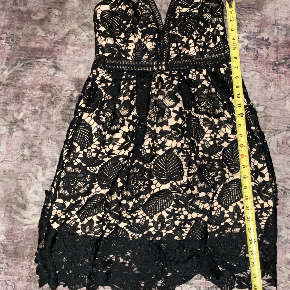 Romeo Juliet Couture Black Double V Lace Midi Dress [ SZ med ] - Picture 15 of 16